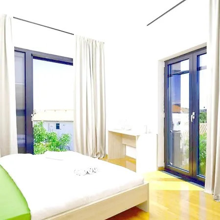 Dalmatian Modern Rogoznicko * Rogoznica (Sibenik-Knin)
